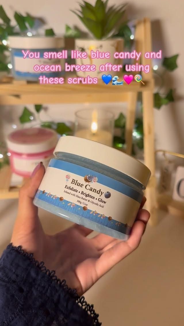 crane beauty Blue Berry Flavor Scrub 300gm (Pack of 1)